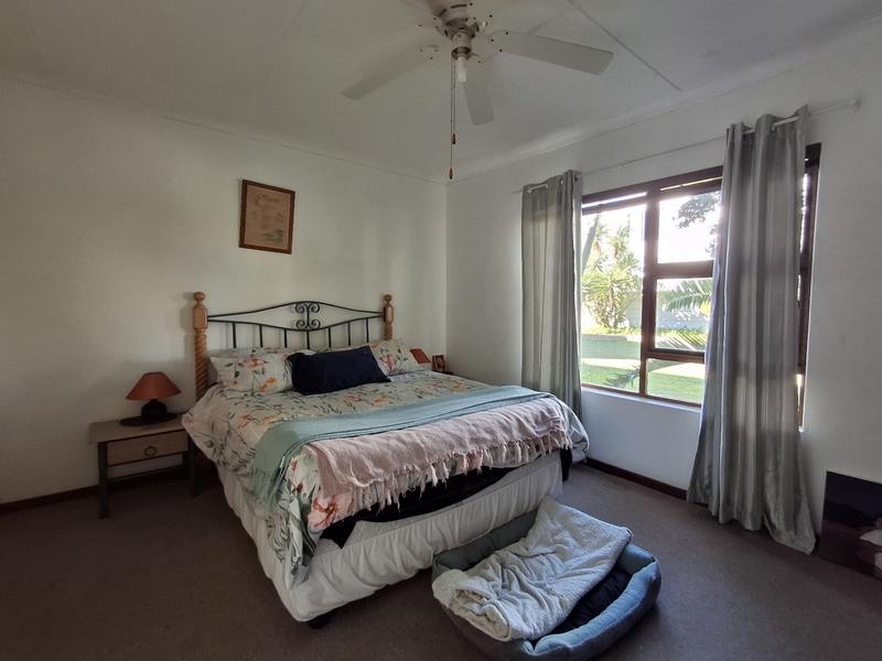 4 Bedroom Property for Sale in Britannia Bay Western Cape